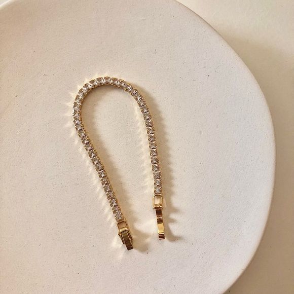 18K Gold Plated Princess Cut Square Diamond CZ Tennis Bracelet - Picture 4 of 5